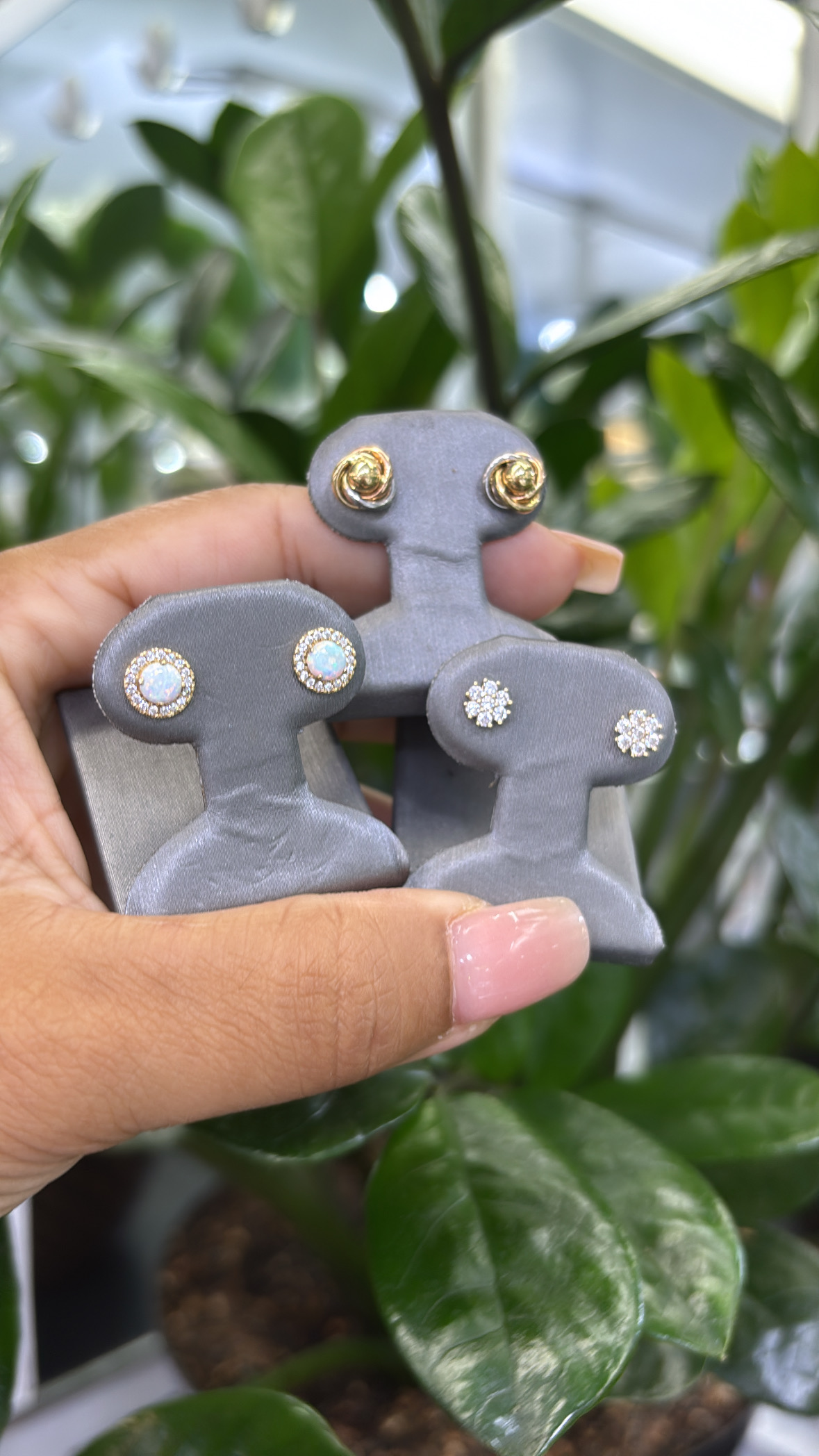Aretes